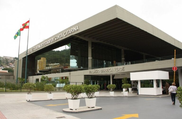 Assembleia de SC vota projetos de interesse da indústria